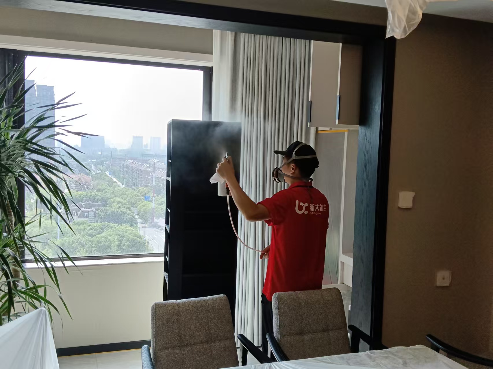 嘉兴冰虫工程师在南湖